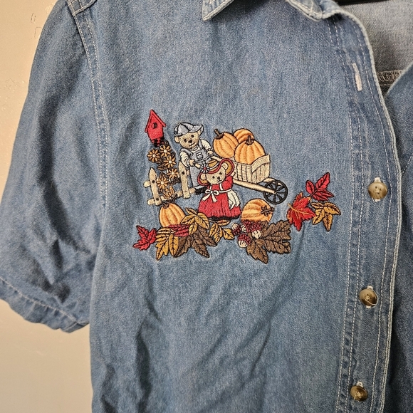 Bobbie Brooks Vintage Women's Large Light Blue Denim Top Embroidered Bear Fall - Picture 4 of 6
